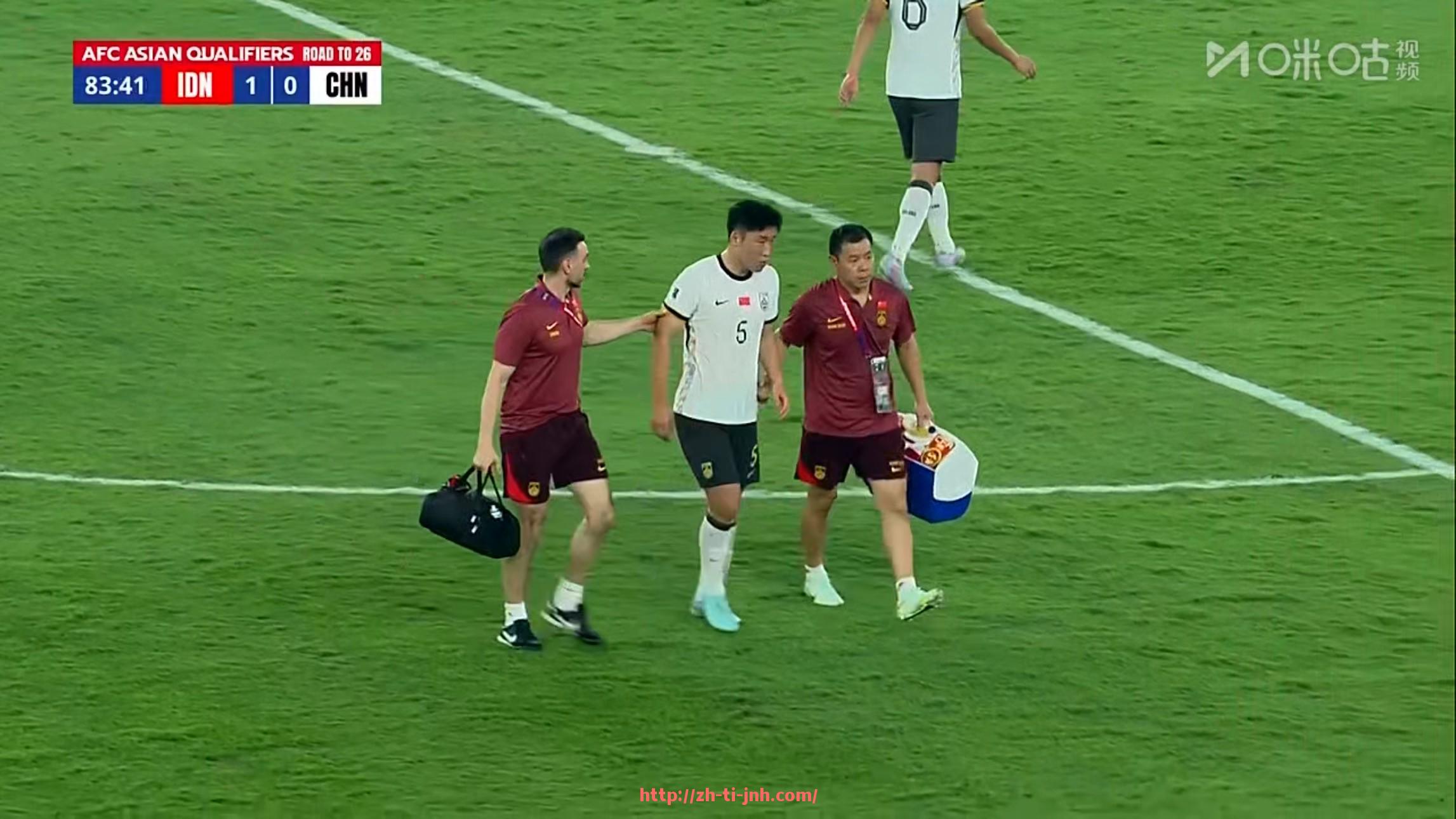 金年会体育-篮球比赛中快速攻防转换技巧及提高比赛节奏的方法