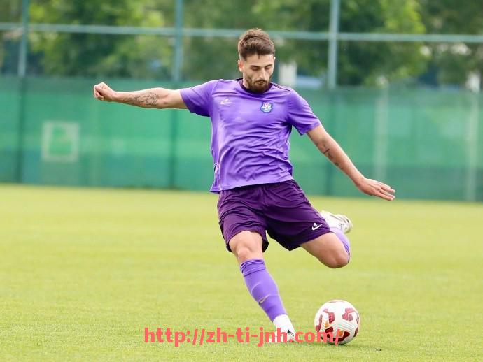 金年会体育-被誉为美轮美奂的意甲球队有哪些及其足球风格